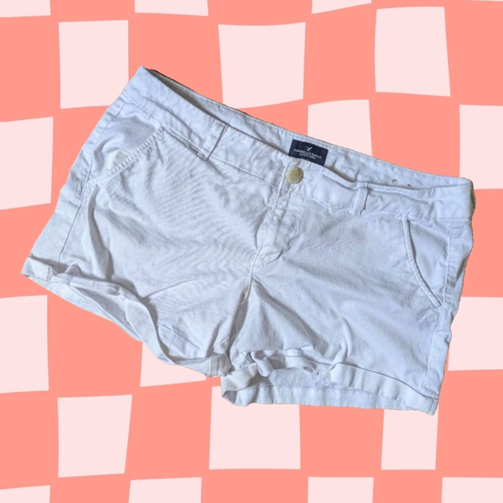 AEO White Midi Shorts